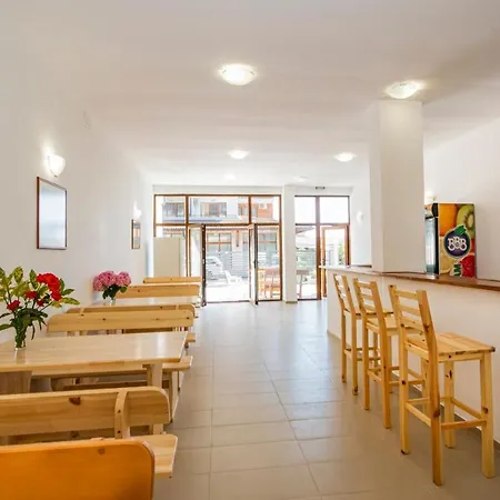 Elidis בית הארחה פרימורסקו